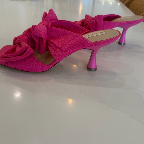 NWOT ANTONIO MELANI Open Toe Bow Mule Heels - Picture 5 of 8